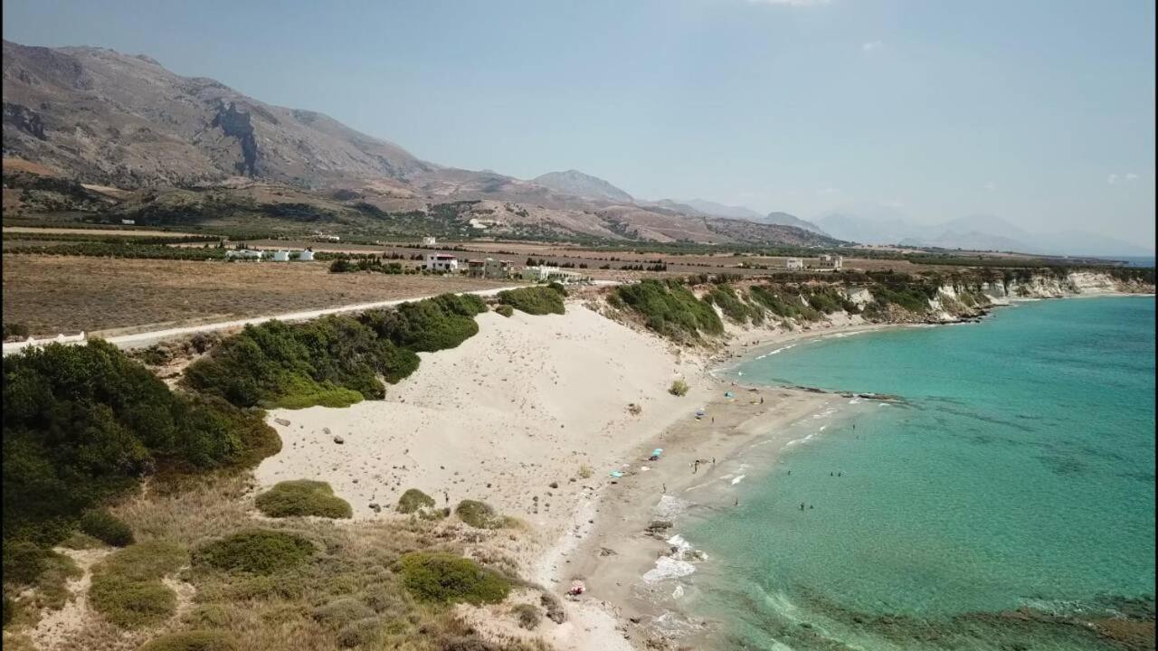 Notos Villas فراكوكاستيلو المظهر الخارجي الصورة